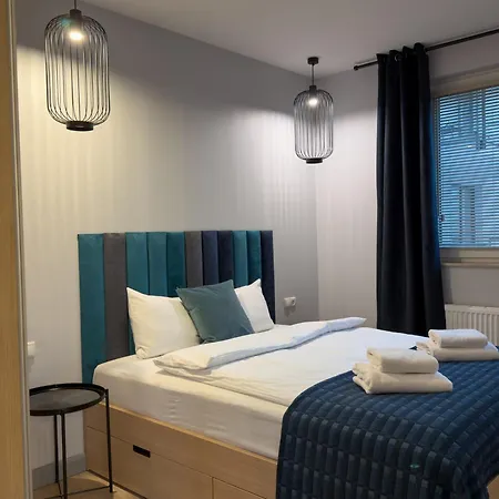 Urban Apartments Premium No75 - Free Garage - Self Check-In *