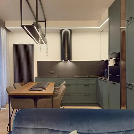 Urban Premium, Opolska 10, No75 - Free Garage Apartment *