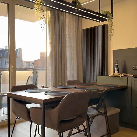 Urban Premium, Opolska 10, No75 - Free Garage - Self Check-in