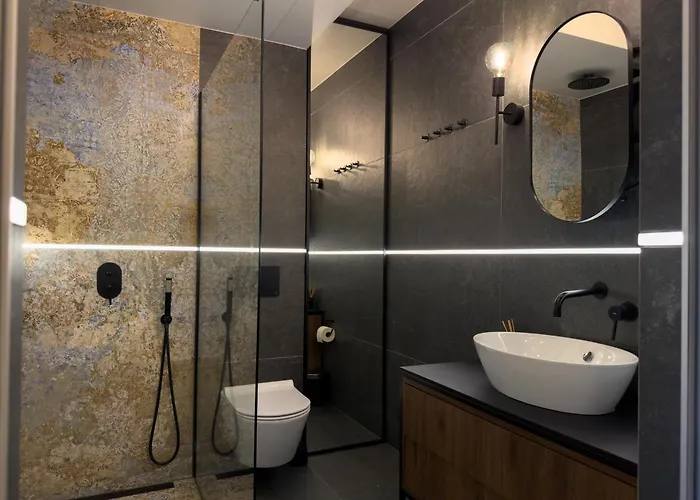 Urban Premium, Opolska 10, No75 - Free Garage - Self Check-in